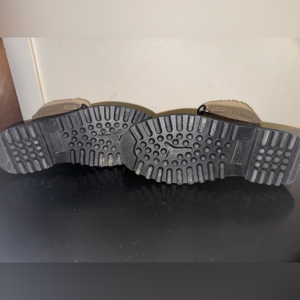 L.L.Bean Winter boots size 9